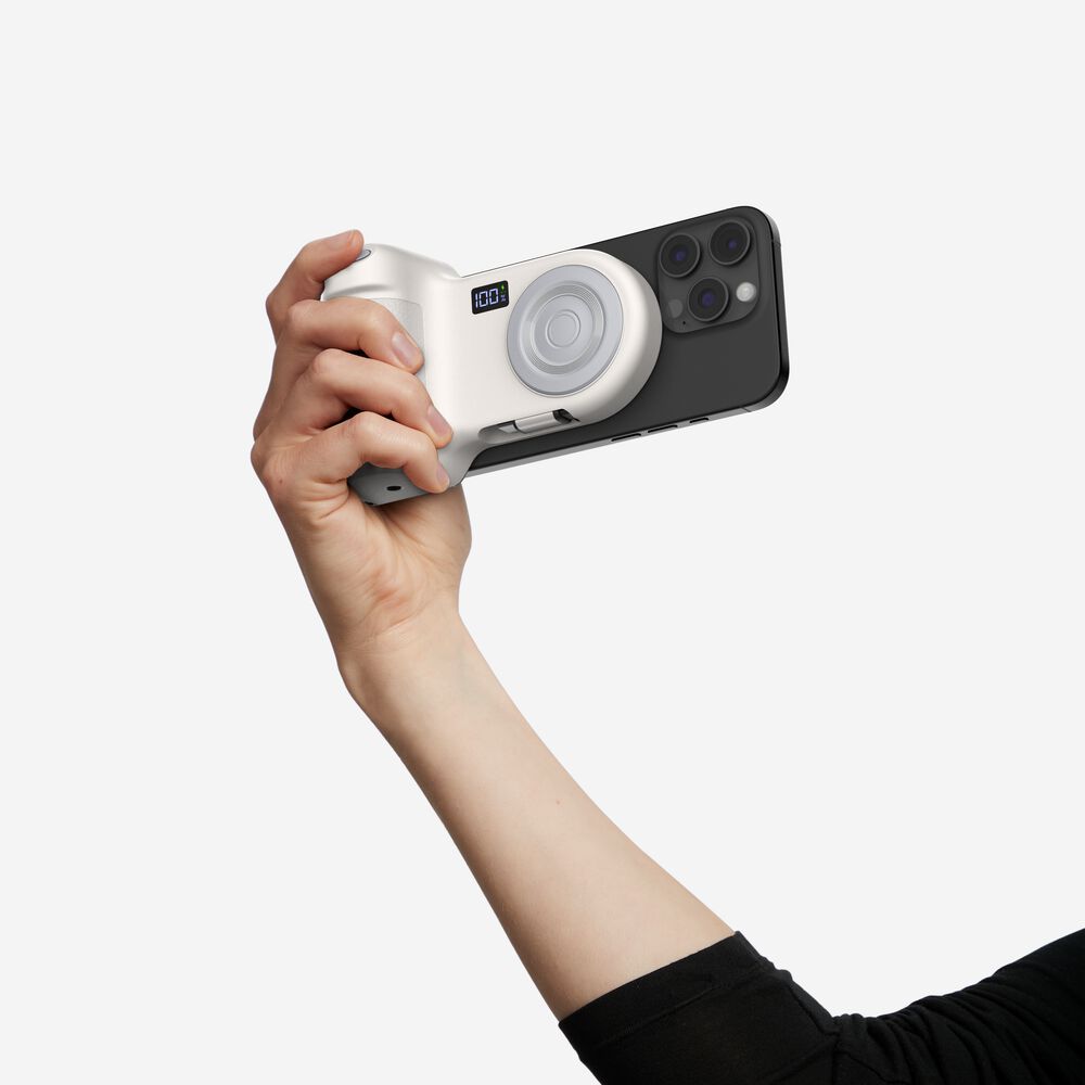 Belkin Magnetic Charging Camera Grip with Power Bank - Sand - Image 9