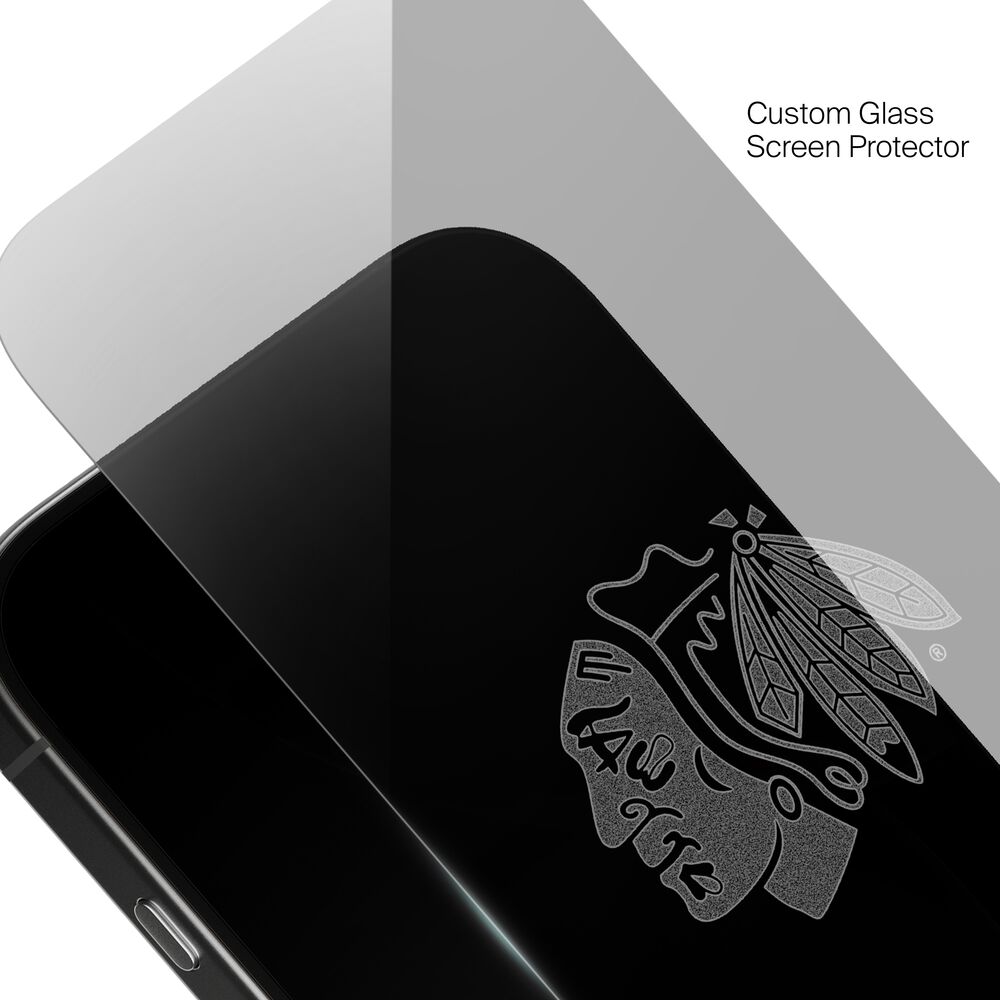 Belkin Chicago Blackhawks Custom Glass Screen Protector - iPhone 16 Pro, Clear - Image 5